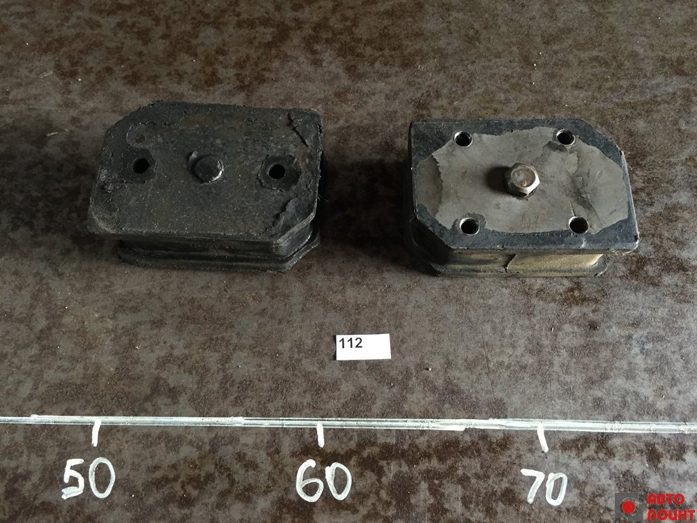 Подушки зил. 240-1001025 Амортизатор опоры двигателя. ЗИЛ 130 5301 подушка двигателя. Подушка двигателя 4331-1001025. Подушки двигателя PBK 5301.